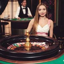 Grafik dan alat bantu mengatur anggaran serta waktu bermain slot online untuk pemain rajajudi
